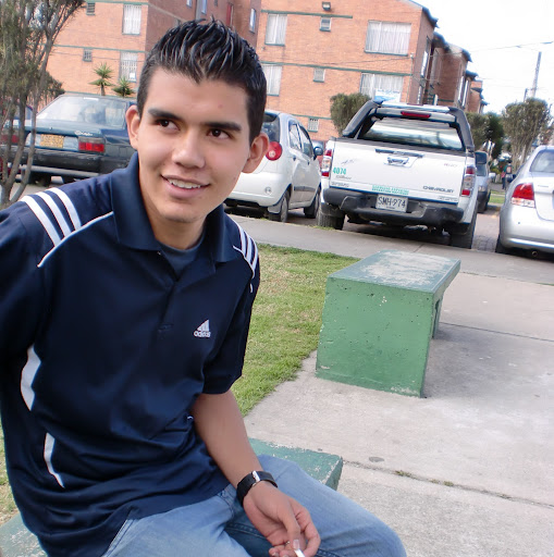 Eddie Santiago Photo 30