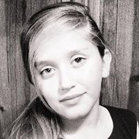 Nicole Yeomans Photo 5