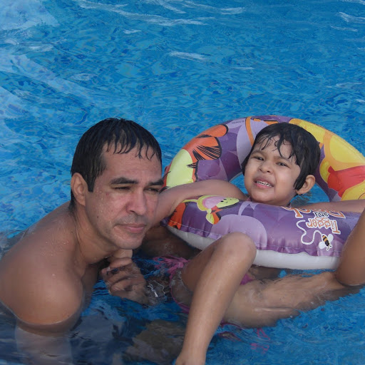 Robert Patino Photo 30