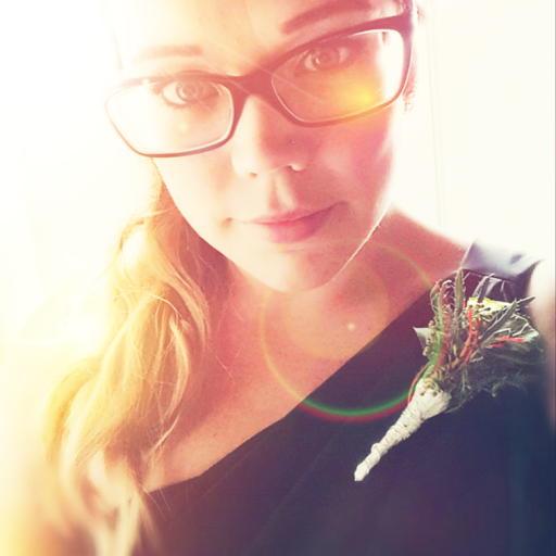 Jessica Maclean Photo 5