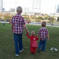 Meredith Roberts Photo 14