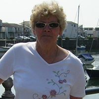 Pauline Gardner Photo 21