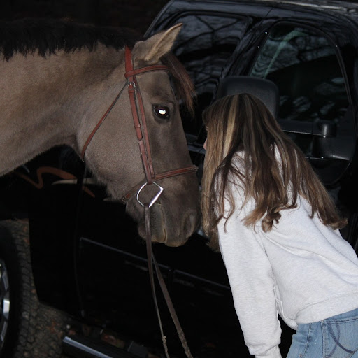 Sara Gordon Photo 14