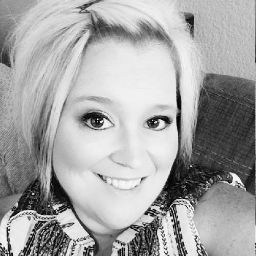 Nicole Wolfe Photo 15