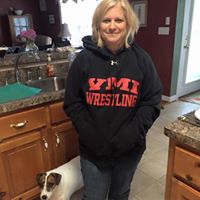 Laura Thacker Photo 14