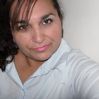Beatriz Calderon Photo 18