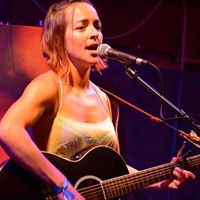 Katie Dobson Photo 29