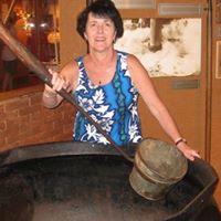 Diane Ritchie Photo 17