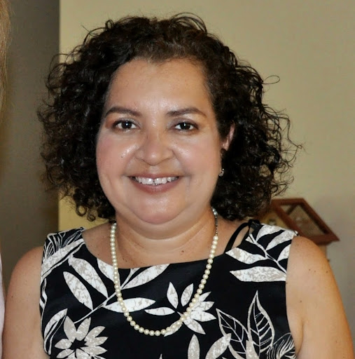 Sarah Flores Photo 24