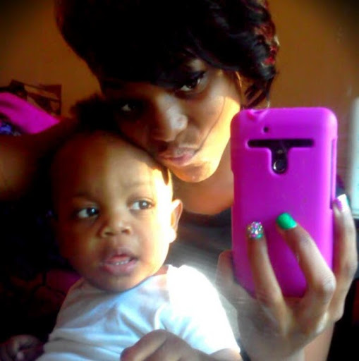 Nicole Huff Photo 16