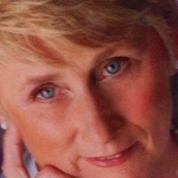 Pauline Warner Photo 8