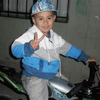 Sandy Robles Photo 31