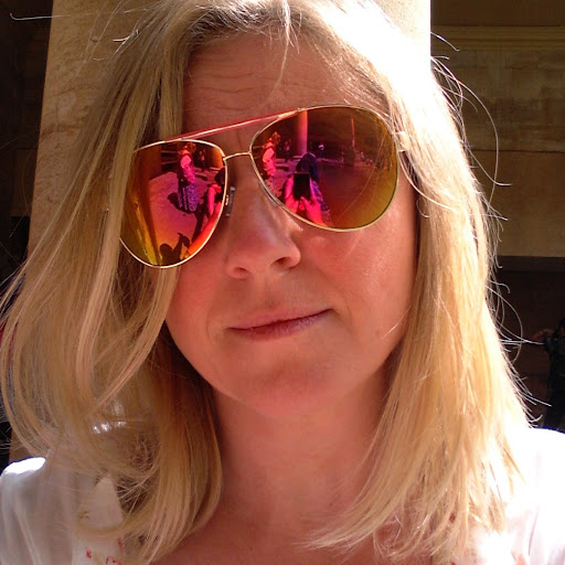 Carol Beveridge Photo 14