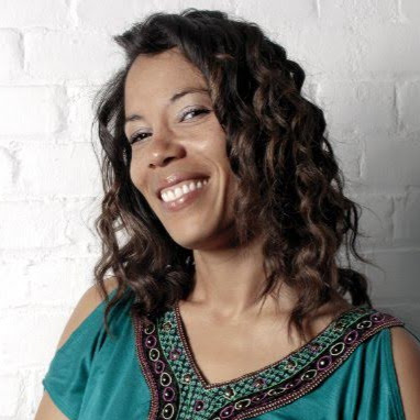 Claudia Wright Photo 36