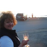 Michele Wolf Photo 24