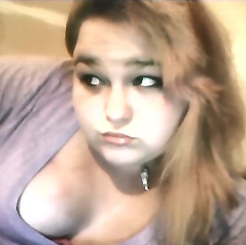 Elisa Lewis Photo 12