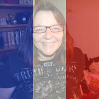 Debra Faulkner Photo 7