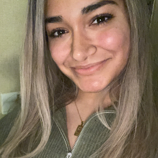 Rebecca Deleon Photo 5