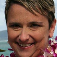 Julie Geyer Photo 16