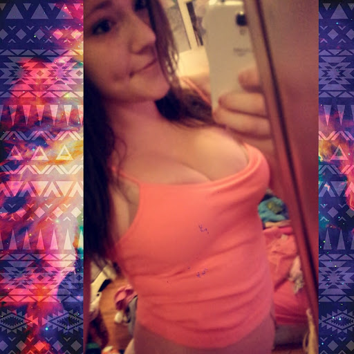 Samantha Spicer Photo 6