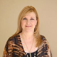Rachelle Reynolds Photo 13