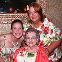 Julie Scully Photo 19