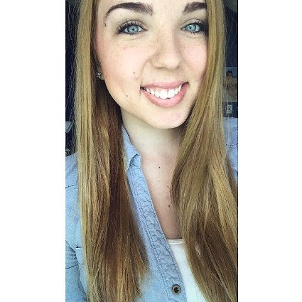 Emily Rhoades Photo 7