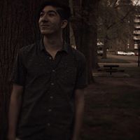 Julian Flores Photo 32