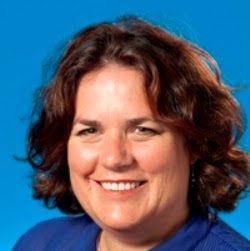 Catherine Chamberlain Photo 35