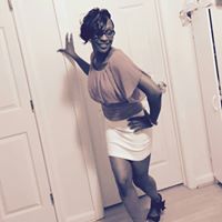 Claudia Small Photo 17