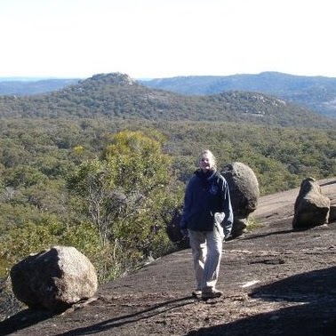 Robyn Hall Photo 20