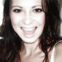 Debora Castillo Photo 22