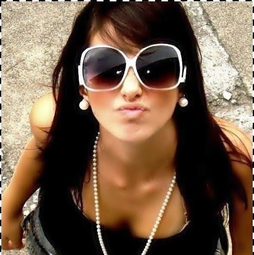 Roberta Ford Photo 33