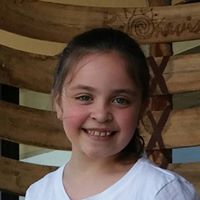 Kellie Thompson Photo 17