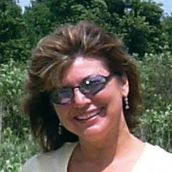 Suzanne Nichols Photo 25