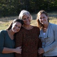 Amy Holliday Photo 13