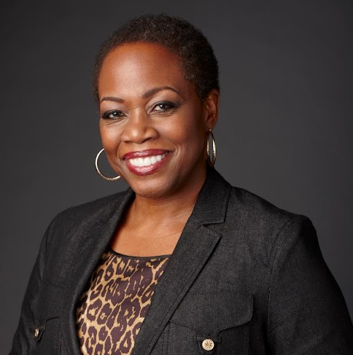 Regina Taylor Photo 19