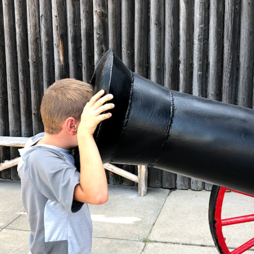 Jeremy Short Photo 31