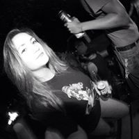 Rachel Whitmore Photo 16