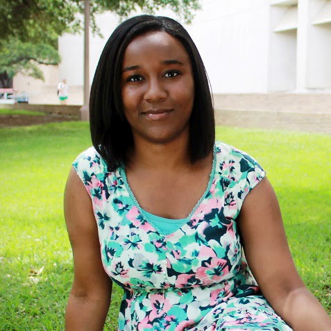 Alyssa Howard Photo 14