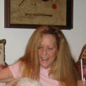 Laura Carpenter Photo 37