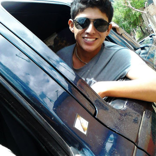 Julio Calderon Photo 19