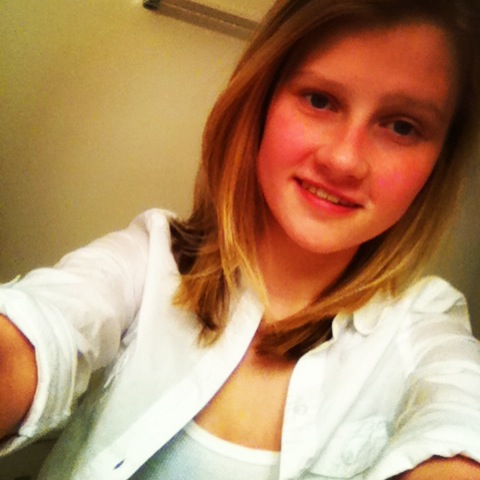 Sarah Harrison Photo 35