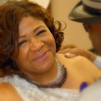 Vickie Winston Photo 10