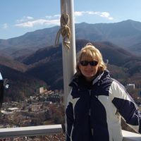 Regina Hopkins Photo 26