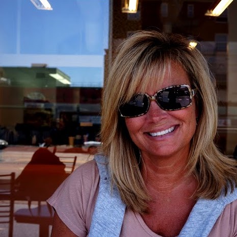 Susan Dickerson Photo 17