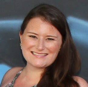 Emily Abbott Photo 16