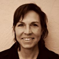 Kristine Sylvester Photo 15