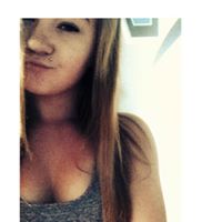 Stephanie Moyer Photo 6