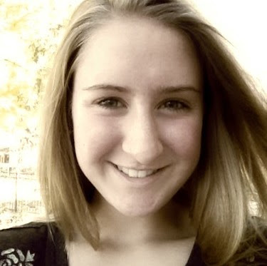 Elizabeth Krueger Photo 15